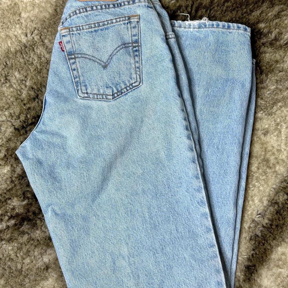 Vintage Levi's 550 Light Blue Relaxed Fit Tapered Leg sz 6 L